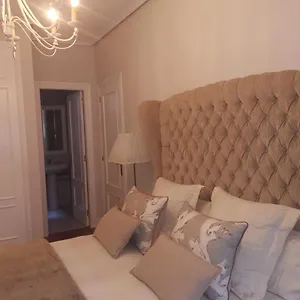 Habitación Con Baño Privado En Quarto em Acomodações Particulares